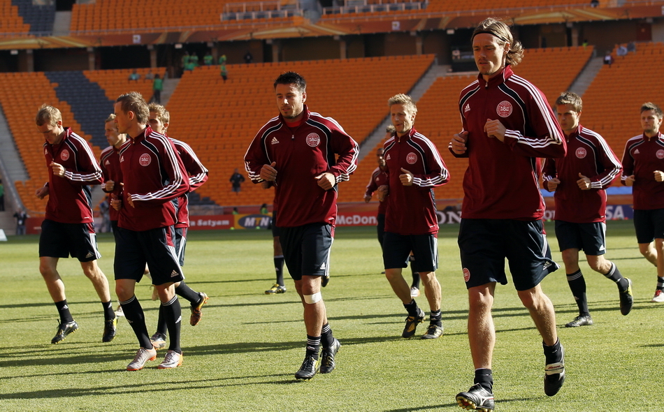 丹麦球队备战决赛,力争夺冠!的简单介绍 丹麦球队备战决赛,力争夺冠!的简单介绍