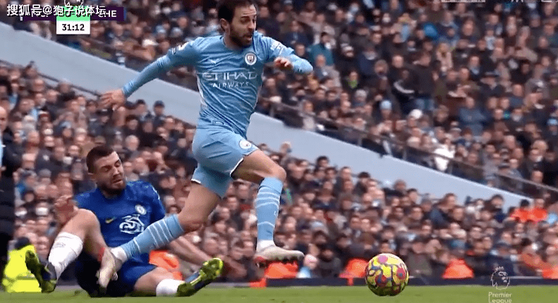 关于曼城连胜止步，积分领先被缩小的信息