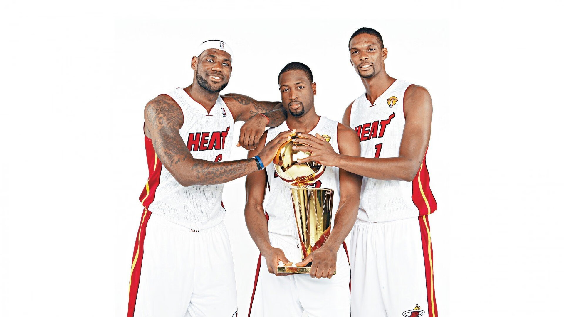 当东方明珠遇见丹佛高原，约基奇在篮网对阵上海队的焦点战中证明何为唯一性